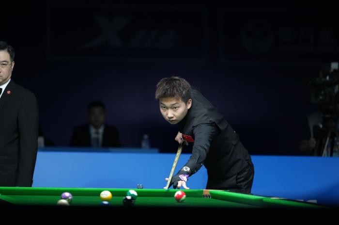 选手突破自 选手突破自