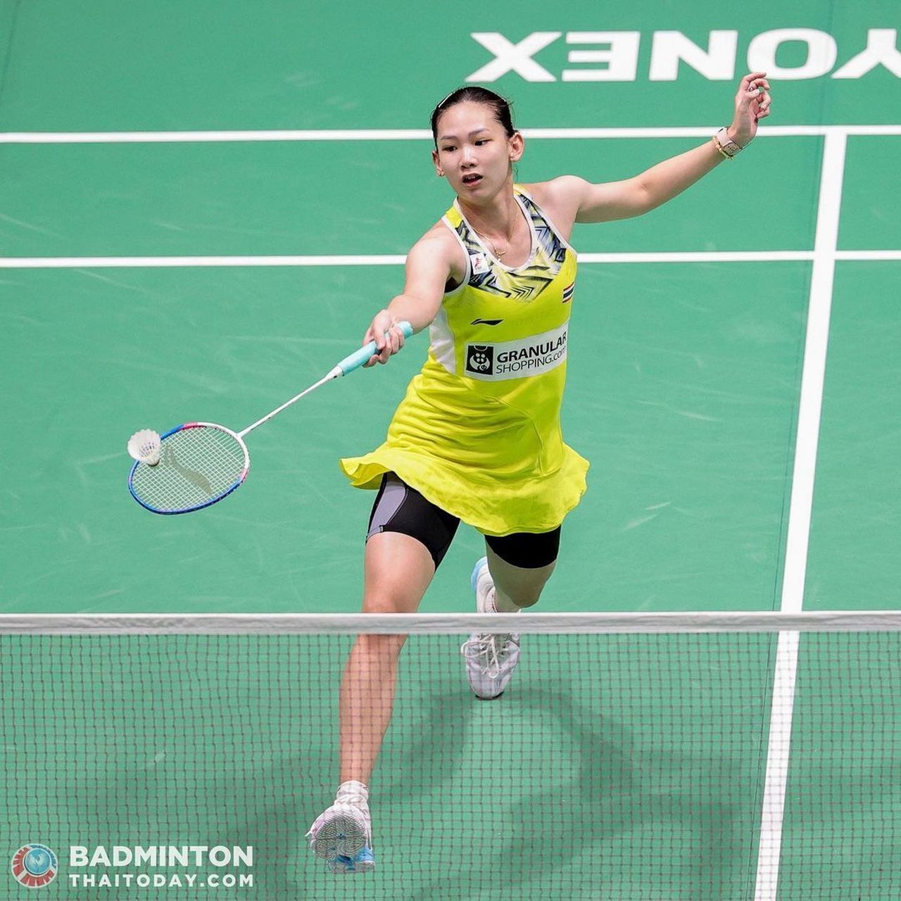 樊振东凌晨发文分享霉霉歌曲！配文：谁说污泥满身的不算英雄南昌晚报.